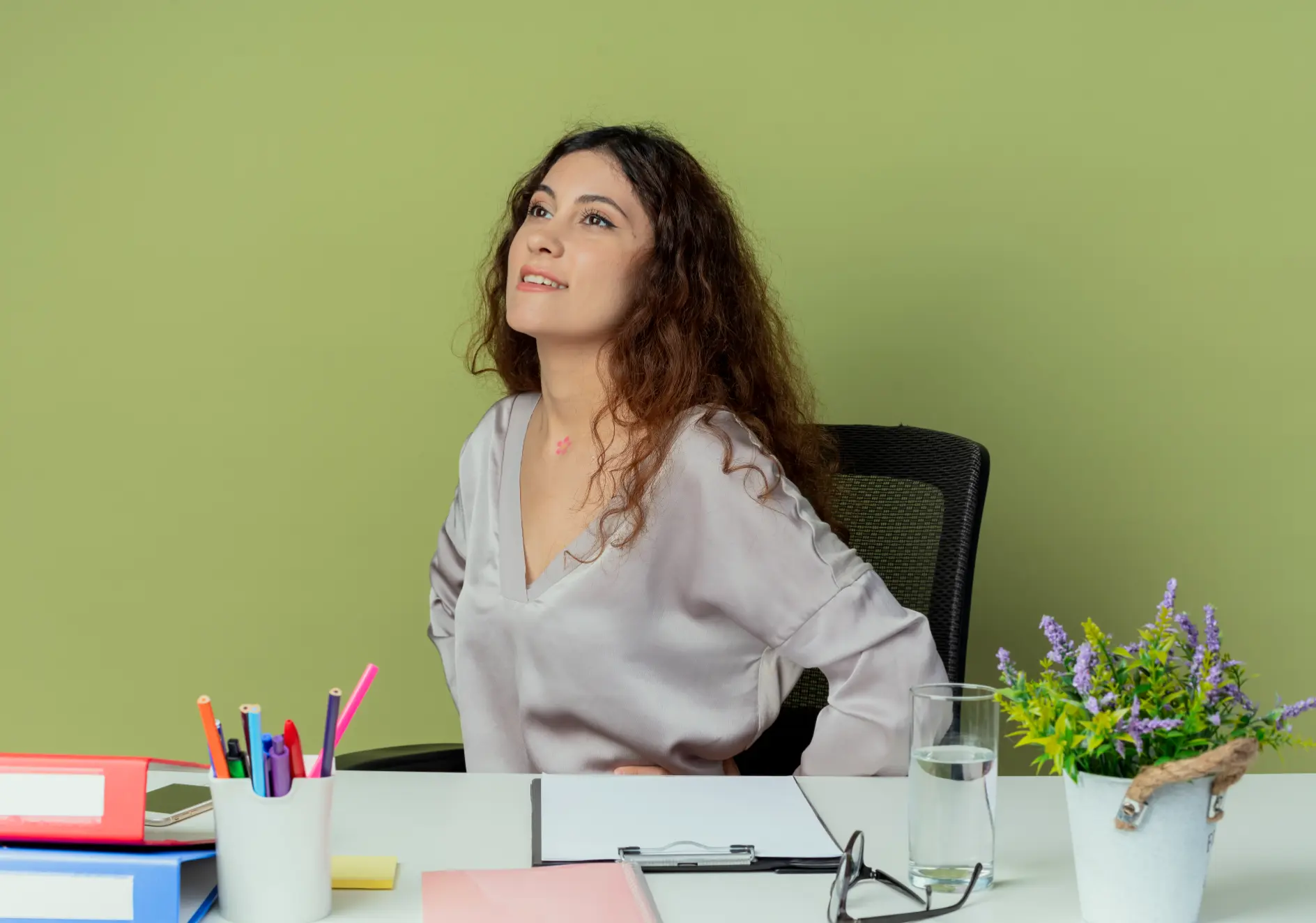 5-Best-Exercises-for-Sciatica-Relief-While-Sitting-at-Your-Desk.webp